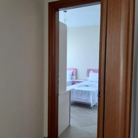 Cristel Apartament * Sarandë