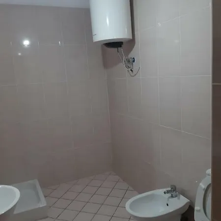 公寓 Cristel Apartament *